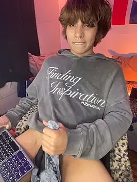 Aronn_44 现场XXX聊天