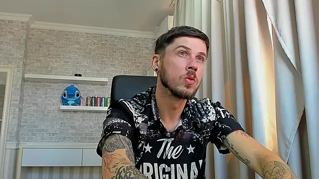 JonahShaw Live XXX-Chat