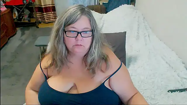 sex2 Adlı Modelin Canlı XXX Sohbeti