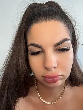 Alma_170900 - 4 fingers in pussy🫴🏻👅