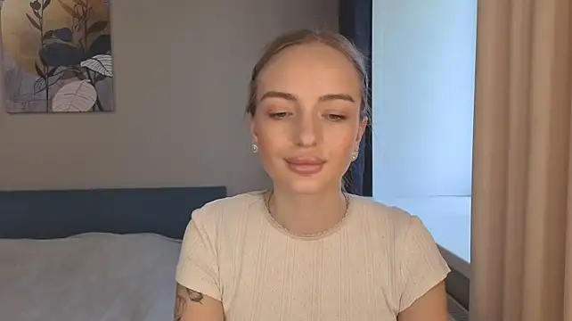 A_delina - licking a dildo😏