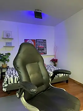 XXX chat uživo modela Benji23_