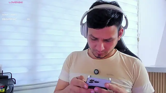 Chat +18 de Rick_Adams ao vivo