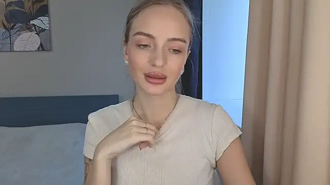 A_delina - licking a dildo😏