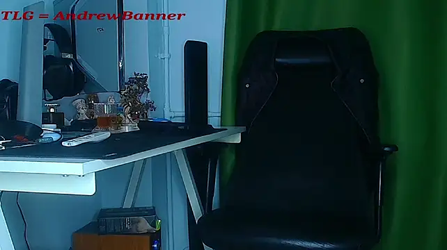 AndrewBanner Chat XXX live