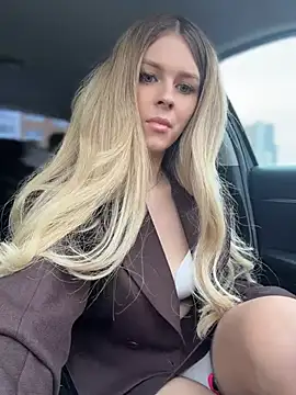 Онлайн чат XXX Love_Bri