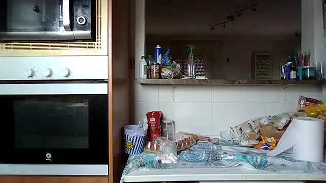 seio_ml élő XXX-chatje