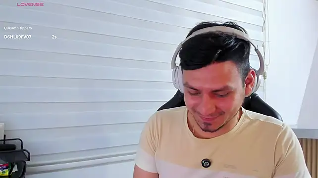 XXX chat uživo modela Rick_Adams