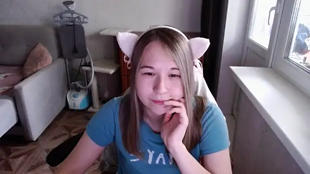 XXX chat uživo modela Emily-Way