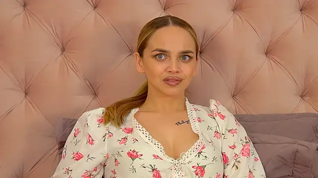 XXX chat uživo modela AnitaVenture