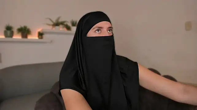 XXX chat uživo modela salma_arabicc