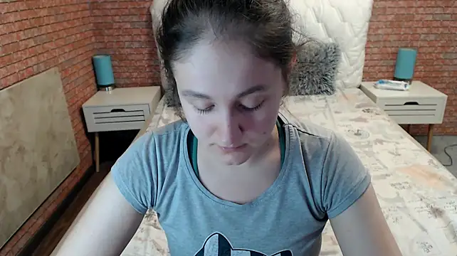 Czat XXX na żywo – Holliy_Cooper