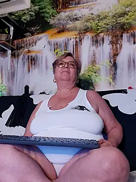 QueenPammy1 – Live XXX-chat
