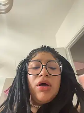 Chat +18 de SashaLiciosa_ ao vivo