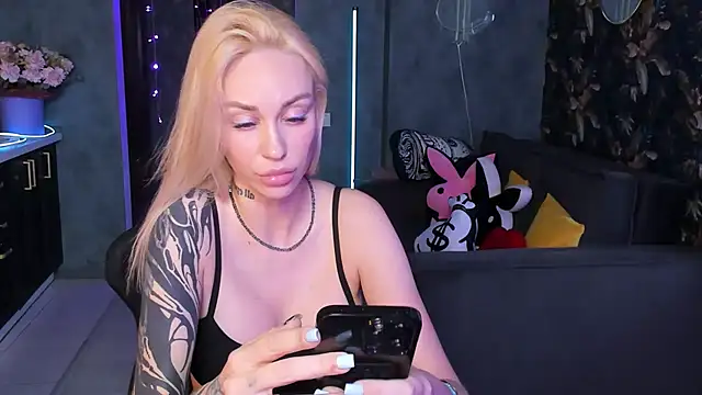 Chatroom XXX en direct de Blckmirrorr
