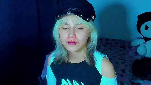 Chat XXX en directo de Akane-Mou