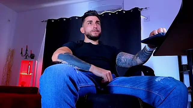 Živý XXX chat MightyAaron66