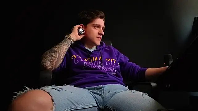 Онлайн чат XXX FelixStarkk
