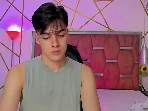 Gerony_ Adlı Modelin Canlı XXX Sohbeti