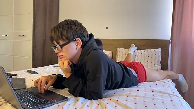 MathiasRay's Live XXX Chat