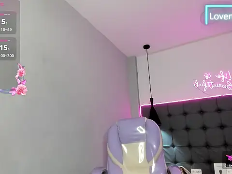Онлайн чат XXX scarletcherry18