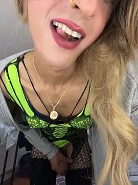 Chat +18 de Sophiaqueenoftrs ao vivo