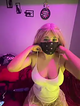 Lucey_001 Live XXX-Chat