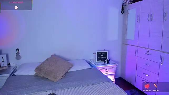 Chatroom XXX en direct de Dulcey-