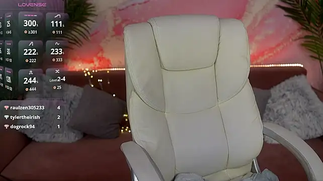 XXX chat uživo modela EmilyyMoon