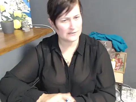 XXX chat uživo modela Milfa_meddison