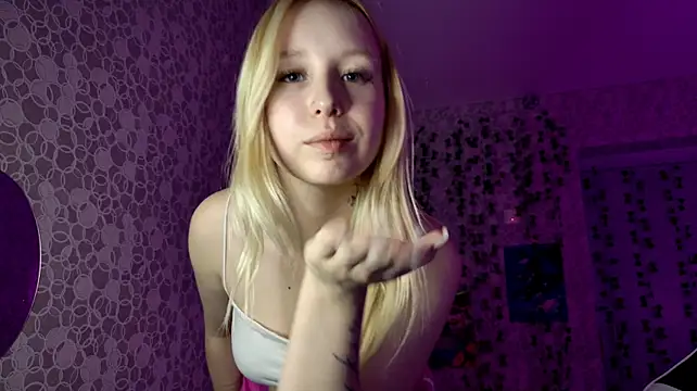 Selmirean Live XXX chat