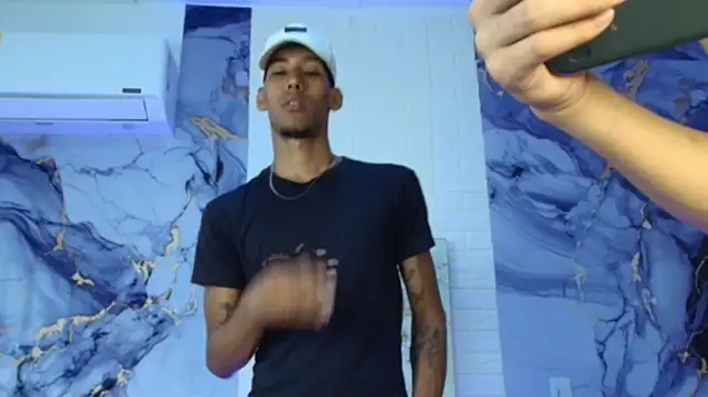Chat +18 de PRETTY_LOVERX ao vivo