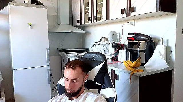 RyanStorm_ Adlı Modelin Canlı XXX Sohbeti