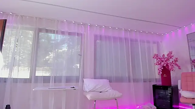 Missdiamond_ - cum + smiles = happy squirt