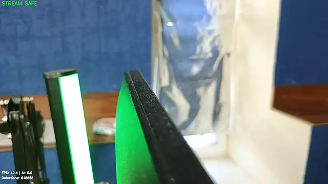 Pippa_Pebble élő XXX-chatje