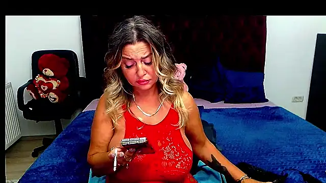 xplayfullblondexx