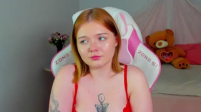 XXX chat uživo modela ElinaVale