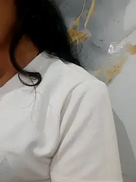 XXX chat uživo modela Radha_rani78