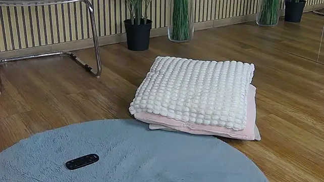 LolaEverly - Orgasm