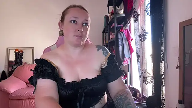 Kisicaxx - oil my huge boobs