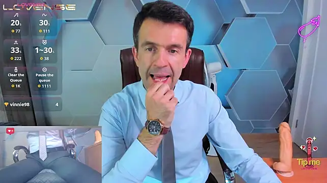 Živý XXX chat SteveTiger