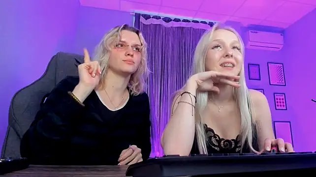 Chat XXX en directo de MaoqiBeverly