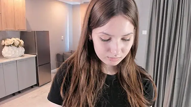 LorileeTruden live XXX chat