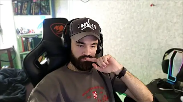 _Serious_Man Chat XXX live