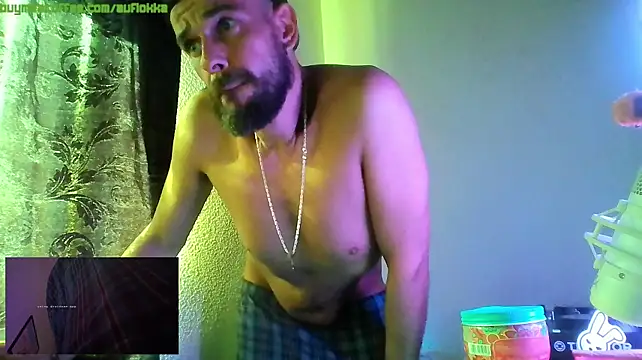 Guyst049 Live XXX-Chat