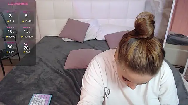 Crazyy_girl_ Live XXX-Chat