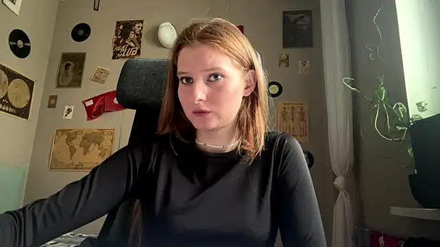EllyCerry - suck finger with eye contact