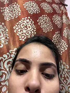 Chat +18 de Sandhya_77 ao vivo