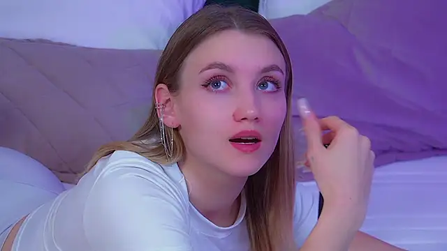 XXX chat uživo modela StacyEvances