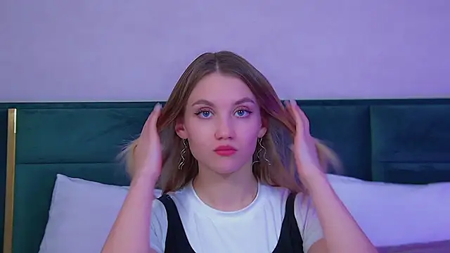 StacyEvances' Live XXX Chat